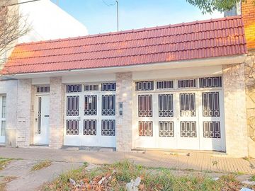 Casa en  Balcarce al 3600