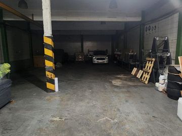 Depósito en Venta de 680m2 cub en Ramos Mejia