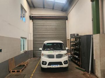 Depósito en Venta de 680m2 cub en Ramos Mejia