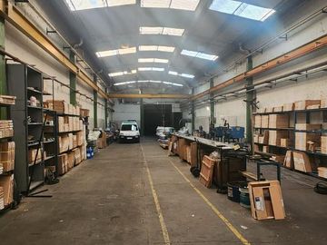Depósito en Venta de 680m2 cub en Ramos Mejia