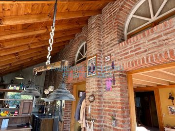 Venta casa 5 dormitorios con hermoso entorno Altos de Chapelco - San Martin De Los Andes