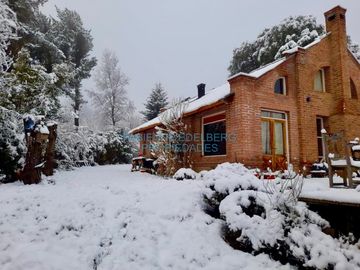 Venta casa 5 dormitorios con hermoso entorno Altos de Chapelco - San Martin De Los Andes