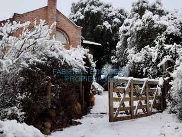 Venta casa 5 dormitorios con hermoso entorno Altos de Chapelco - San Martin De Los Andes