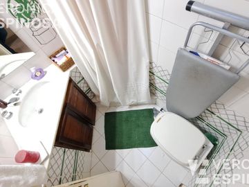 CASA VENTA - HAEDO SUR- CUATRO AMBIENTES - COCHERA - PATIO