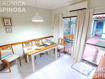 CASA VENTA - HAEDO SUR- CUATRO AMBIENTES - COCHERA - PATIO