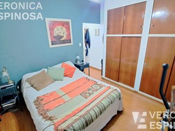 CASA VENTA - HAEDO SUR- CUATRO AMBIENTES - COCHERA - PATIO