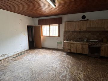 Casa en  al 900