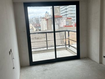 VENTA DIVINO 3 AMBIENTES EN EDIFICIO DE CATEGORÍA CON AMENITIES