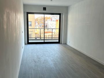 VENTA DIVINO 3 AMBIENTES EN EDIFICIO DE CATEGORÍA CON AMENITIES