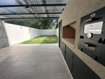 Duplex en Venta en Mansos de Sur, 3 dormitorios y 3 baños, PREMIUM a estrenar, amplio y luminoso