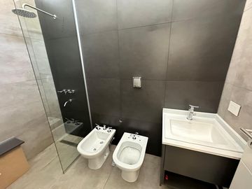 Duplex en Venta en Mansos de Sur, 3 dormitorios y 3 baños, PREMIUM a estrenar, amplio y luminoso