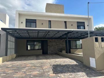 Duplex en Venta en Mansos de Sur, 3 dormitorios y 3 baños, PREMIUM a estrenar, amplio y luminoso