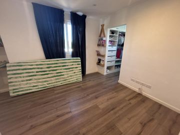 VENTA DE CASA EN DOS PLANTAS AREA 2 AL GOLF