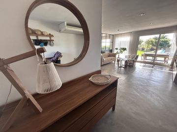 VENTA DE CASA EN DOS PLANTAS AREA 2 AL GOLF