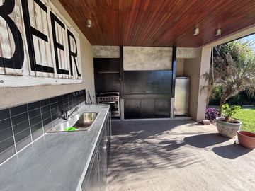 VENTA DE CASA EN DOS PLANTAS AREA 2 AL GOLF