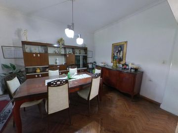 Chalet en Banfield. RE TASADA, NUEVO VALOR. VENTA DIRECTA