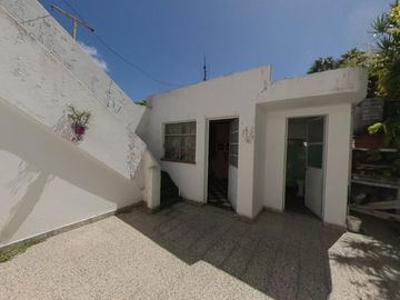 Chalet en Banfield. RE TASADA, NUEVO VALOR. VENTA DIRECTA