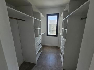 Casa 3 Dormitorios - Los Castaños Nordelta
