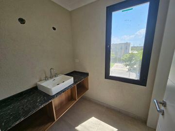 Casa 3 Dormitorios - Los Castaños Nordelta