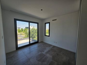 Casa 3 Dormitorios - Los Castaños Nordelta