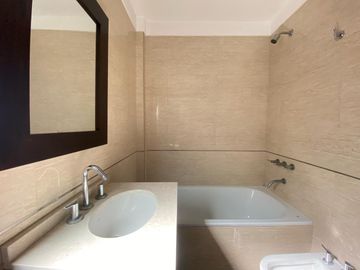 Piso completo de 4 amb - venta