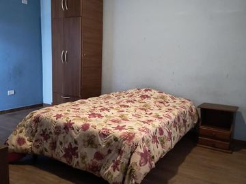Venta de Casa de 5 Ambientes -  Villa Santos Tesei