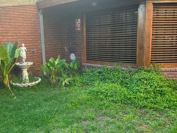 Casa en Av Bruzzone al 600 Monte Grande
