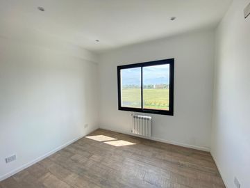 Casa en venta - 5 dorm - en Barrio San Pablo, Pilar