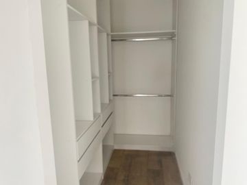 Casa en venta - 5 dorm - en Barrio San Pablo, Pilar