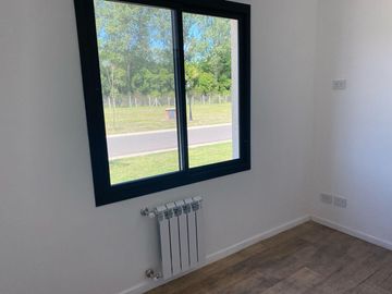 Casa en venta - 5 dorm - en Barrio San Pablo, Pilar
