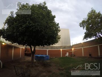 Casa en venta en Capital Bª Los Paraisos