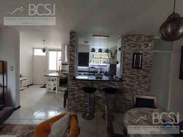 Casa en venta en Capital Bª Los Paraisos