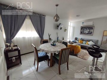 Casa en venta en Capital Bª Los Paraisos