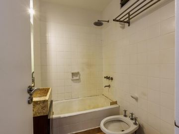Departamento en barrio centro 2 dormitorios balcon venta