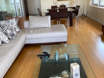 Departamento en  venta Torres Le Parc Puerto Madero - piso alto vista al río - dos cocheras fijas - seguridad 24 hs
