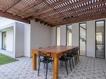 Casa , Venta , Costa Esmeralda , Barrio Ecuestre , lote 150