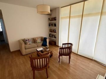 2 amb. con cochera, balcón y amenities