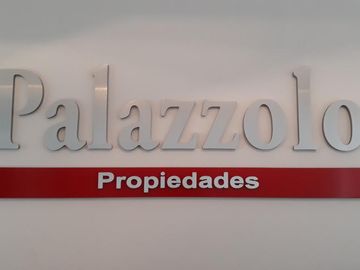 2 amb. con cochera, balcón y amenities