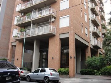 2 amb. con cochera, balcón y amenities