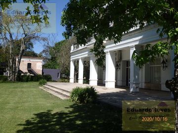 Casa en Country El Paraíso