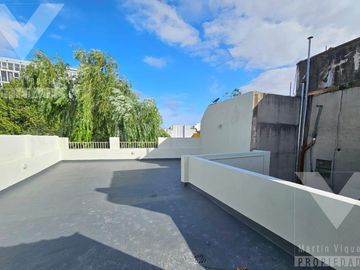 PALERMO: PH refaccionado a nuevo. Balcon y terraza propia. Sin expensas