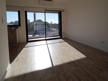 Venta; Departamento 2 Ambientes, Balcón, Villa Luro.