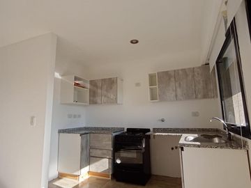 Venta; Departamento 2 Ambientes, Balcón, Villa Luro.