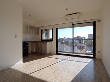 Venta; Departamento 2 Ambientes, Balcón, Villa Luro.
