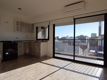 Venta; Departamento 2 Ambientes, Balcón, Villa Luro.