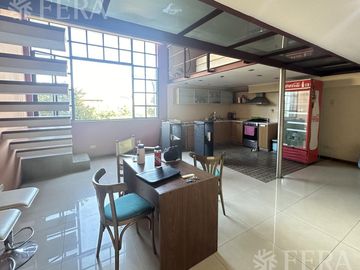 Venta de departamento de 2 ambientes con cochera en Barracas