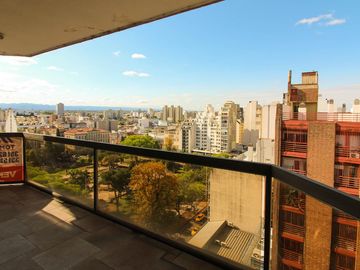 Amplio Dpto de 3 dorm -  Apto Credito! Piso alto con vista a plaza Colon