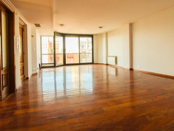 Amplio Dpto de 3 dorm -  Apto Credito! Piso alto con vista a plaza Colon