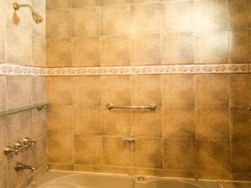 Amplio Dpto de 3 dorm -  Apto Credito! Piso alto con vista a plaza Colon