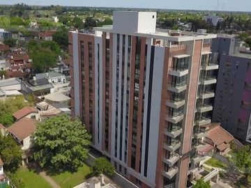 Departamento 2 dormitorios baño en suite en Ituzaingó Centro